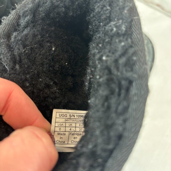 UGG Girl's Women's 6 Black Classic Short Sparkle Suede Glitter Boots - Picture 3 of 9